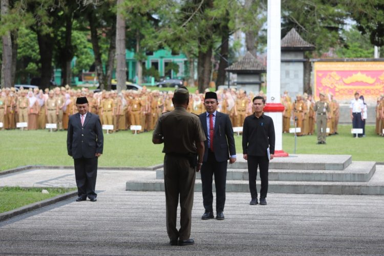 Hari Pertama Pimpin Apel, Parosil Mabsus Ajak ASN Tingkatkan Etos Kerja dan Disiplin