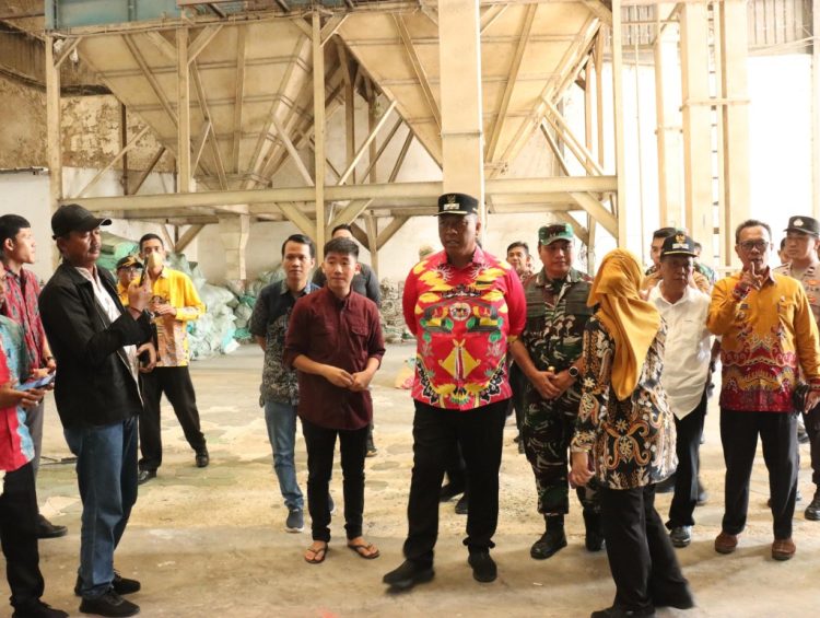 Pastikan Serapan Gabah Optimal, Wabup Lampung Tengah Hadiri Monev Bersama Bulog