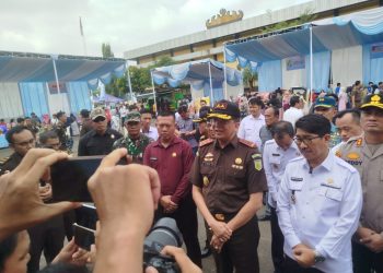 Kejari Lampung Utara Gelar Pasar Murah Jelang Idul Fitri, Warga Antusias Berburu Sembako Murah