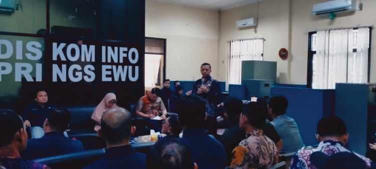 Bupati Pringsewu Dorong Kominfo dan OPD Respons Cepat Keluhan Masyarakat di Medsos