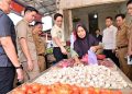 Harga Bahan Pokok di Lampung Selatan Stabil Jelang Idulfitri, Bupati Egi: Alhamdulillah, Bahkan Ayam Malah Turun Harga!