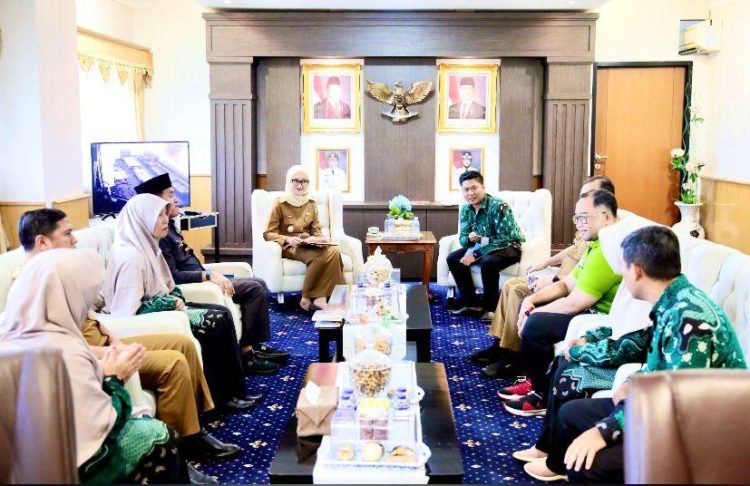 Wagub Lampung Sambut Audiensi STIKes Baitul Hikmah: Komitmen Bersama Bangun Pendidikan Berkualitas