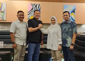 Mengejutkan! Aries Sandi Nyatakan Dukungan Penuh untuk Nanda-Anton di PSU Pesawaran