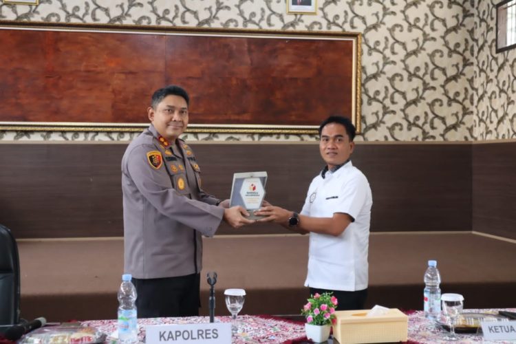 Judul Jurnalis: Sinergi Sukses Pemilu: KPU, Bawaslu, dan Kapolres Lampung Selatan Bahas Penguatan Kolaborasi di Aula GWL