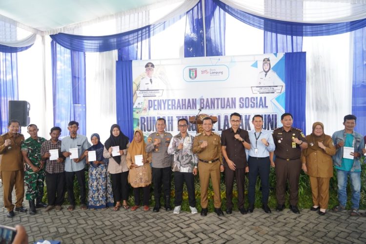 Tingkatkan Kesejahteraan, Pemkab Pringsewu Gulirkan Program Rutilahu untuk Warga Miskin 80 Rumah Tidak Layak Huni Direhab Tahun 2025, Bantuan Langsung Cair Rp15 Juta per Warga