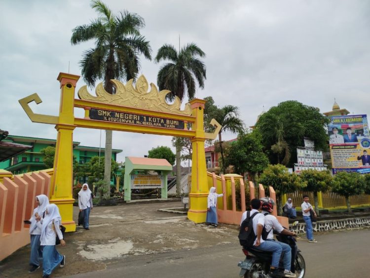 Sekolah: Rumah Kedua yang Membentuk Masa Depan