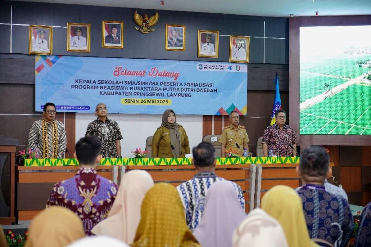 Wakil Bupati Pringsewu Soroti Besarnya Tantangan Dunia Pendidikan: Beasiswa Jadi Kunci Harapan Anak Bangsa