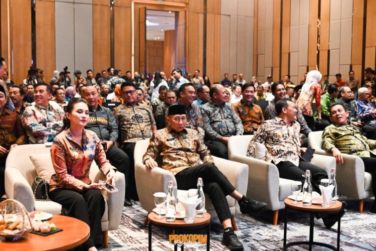 Lampung, Kepri, Jateng, Malut Jalin Sinergi: Bupati Pesawaran Dampingi Gubernur Lampung Teken Kesepakatan Kerja Sama di Batam