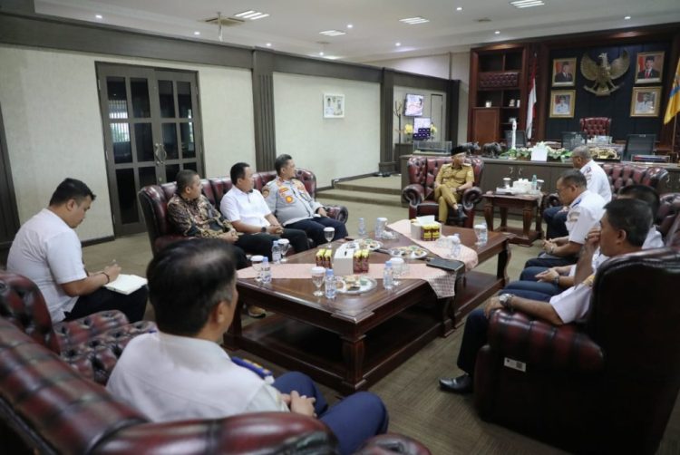 Perkuat Sinergi Maritim, Gubernur Lampung Sambut Kepala KSOP Panjang yang Baru
