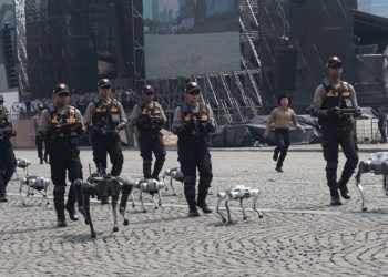 Polri Tampilkan Robot Humanoid dan K9 di Hari Bhayangkara ke-79: Langkah Awal Menuju Polisi Masa Depan