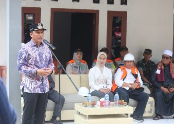 Bupati Parosil Letakkan Batu Pertama Jalan Tugu Ratu–Sukamarga, Langkah Awal Menuju Kesejahteraan Suoh