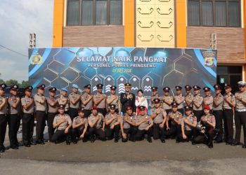 Kado Bhayangkara ke-79: 42 Personel Polres Pringsewu Naik Pangkat, Haru dan Kebanggaan Warnai Upacara