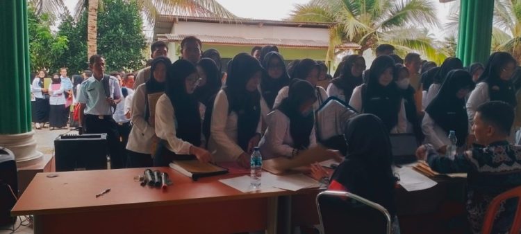 Ratusan Guru PPPK di Pringsewu Resmi Terima SPMT, Siap Bertugas di 126 Pekon