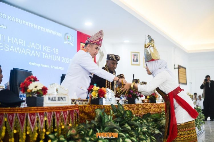 Rapat Paripurna Istimewa: Menapak 18 Tahun Perjalanan Pesawaran, Dari Mimpi ke Aksi Nyata