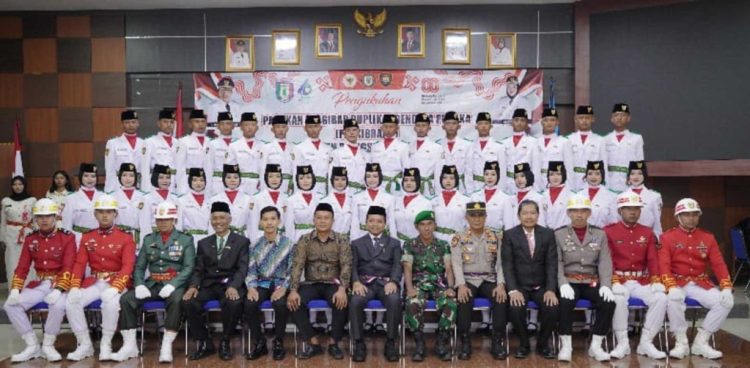 Bupati Pringsewu Kukuhkan Paskibraka 2025