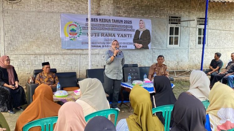 Reses Anggota DPRD Lampung Selatan, Yuti Rama Yanti, Fokus Percepatan Pembangunan Infrastruktur dan Bantuan Bedah Rumah di Desa Sukabakti