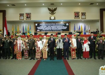 Rapat Paripurna Istimewa DPRD Provinsi Lampung, Dengarkan Pidato Kenegaraan Presiden Prabowo Subianto dalam Rangka HUT RI ke-80