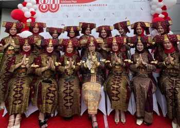 IKBL Kenakan Siger Mighul untuk Angkat Budaya Lampung dalam HUT RI ke-80