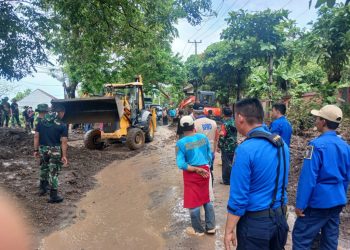 Walikota Bandar Lampung Eva Dwiana Tindak Cepat, Salurkan Bantuan dan Siapkan Penanganan Jangka Panjang Korban Longsor Pesawaran