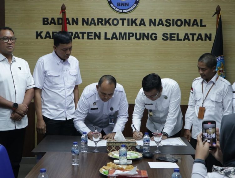 BNNK Lampung Selatan dan Lapas Narkotika Kelas IIA Bandar Lampung Tandatangani PKS Perkuat P4GN di Wilayah Lampung Selatan