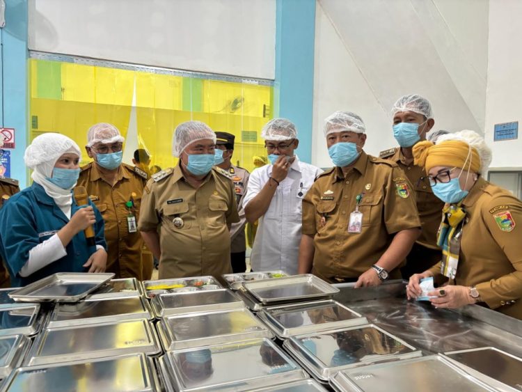 Bupati Tanggamus Resmikan SPPG Banding Agung Talang Padang, Siap Layani 3.001 Siswa dengan Makan Bergizi Gratis