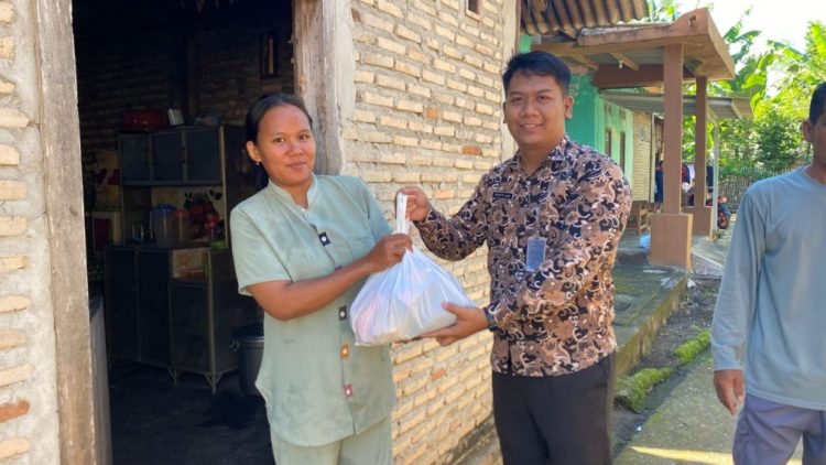 Tebar Kepedulian, Lapas Kalianda Gelar Bakti Sosial untuk Warga Sekitar