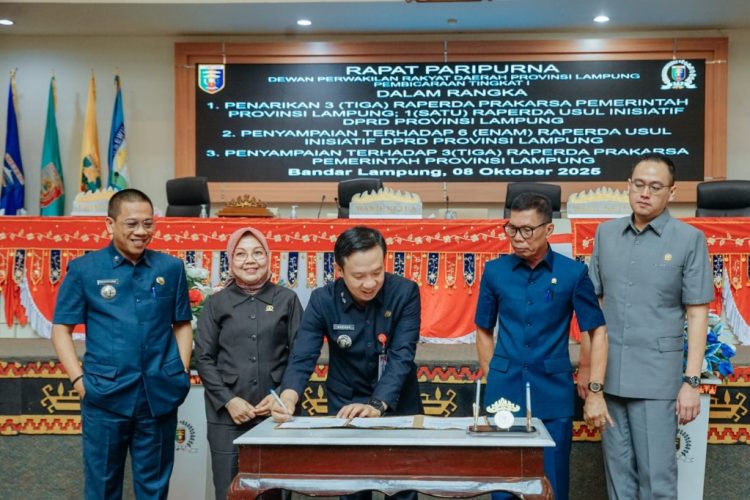 Pemprov Lampung Usulkan Tiga Raperda Strategis, Termasuk Perubahan Status BUMD