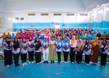 Purnama Wulan Sari Mirza Dorong Guru Lampung Jadi Inspirator Bangsa Lewat Senam Bersama HUT PGRI ke-80