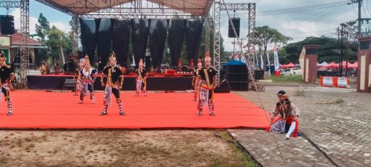 Wamen dan Ketua DPD RI Beri Apresiasi Tinggi untuk Pringsewu Cultural Festival 2025: Wujud Nyata Harmoni Budaya dan Toleransi di Bumi Lampung