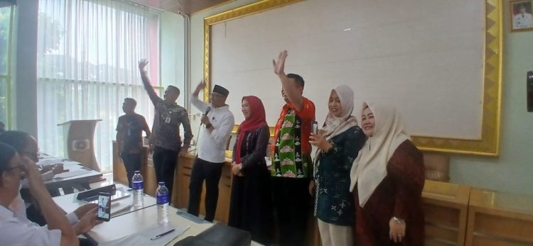 2.674 Guru SMA/SMK Ikuti Uji Kompetensi Perdana di Lampung, Upaya Pemprov Tingkatkan Mutu Pendidikan!