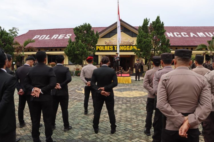 Polres Tanggamus Peringati Hari Pahlawan 2025: Waka Polres Ajak Personel Terus Bergerak Melanjutkan Perjuangan