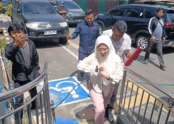 Dinamika Hukum Dan Politik Dinasti Zulkifli Anwar