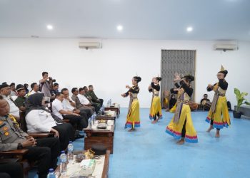 KONI Provinsi Lampung Salurkan Dana Rp75 Juta untuk Porkab Pringsewu