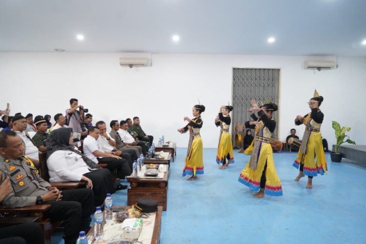 KONI Provinsi Lampung Salurkan Dana Rp75 Juta untuk Porkab Pringsewu