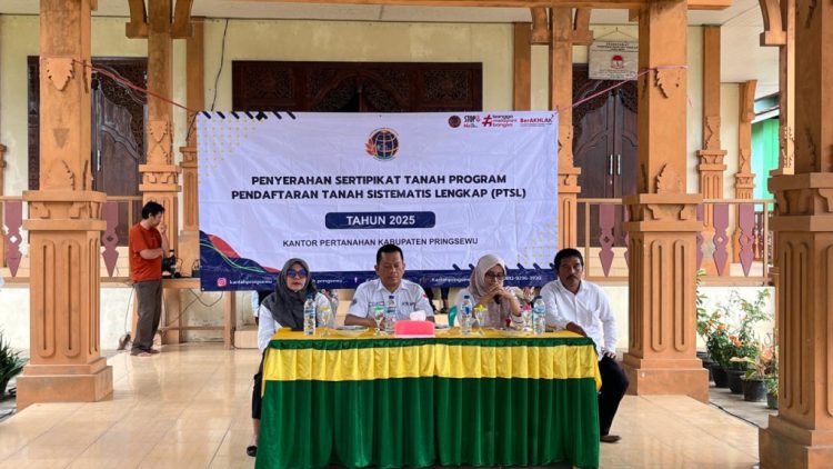 310 Sertipikat Tanah Resmi Diserahkan kepada Warga Gadingrejo