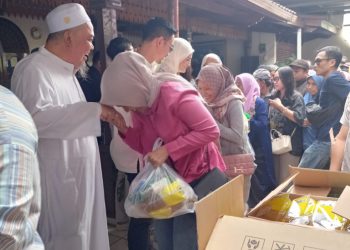 Antusiasme Warga Tinggi, Program Pasar Murah Berubah Jadi Berbagi Gratis