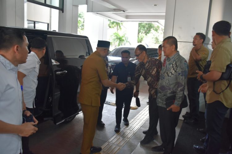 Gubernur Rahmat Mirzani Djausal Tegaskan Dukungan Pemprov Lampung terhadap Langkah Pemerintah Pusat dalam Meningkatkan Ketepatan Sasaran Penyaluran Program Perlindungan Sosial