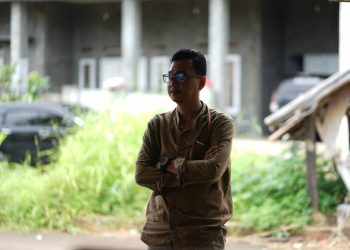 Satire Politik dalam Puisi “Program Masuk Surga” Karya Muhammad Alfariezie