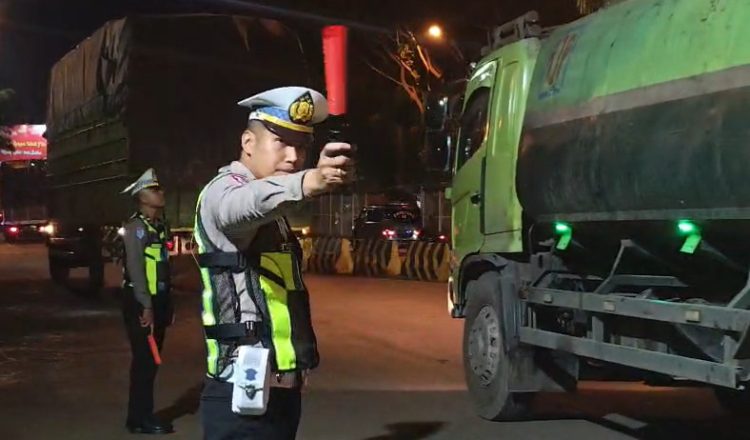 Arus Mudik 2026, Pemudik Motor dari Bakauheni Dikawal Polisi Menuju Bandar Lampung