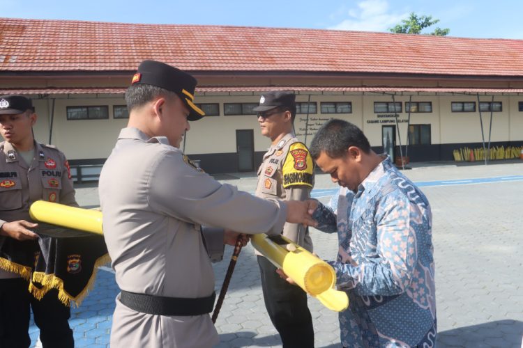 Kentongan Kembali Bergema, Polisi dan Warga Bersatu Jaga Keamanan