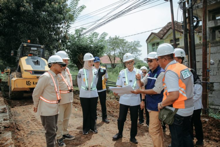 Gubernur Lampung Tinjau Pelebaran Jalan R.E. Martadinata hingga Padang Cermin