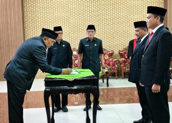 Sekda Lantik 17 Pejabat, Tekankan Profesionalitas dan Kinerja ASN