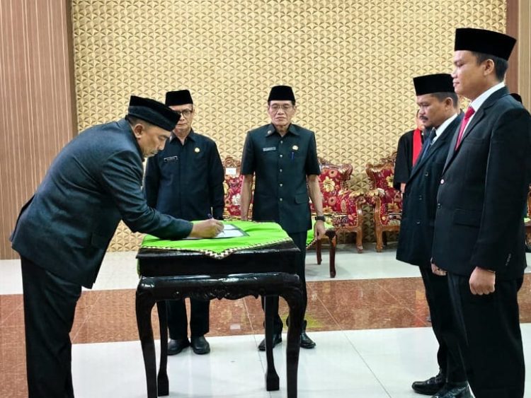 Sekda Lantik 17 Pejabat, Tekankan Profesionalitas dan Kinerja ASN
