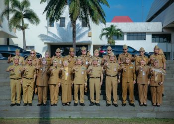 Sekdaprov Lampung Pimpin Upacara Hari Otonomi Daerah, Soroti Sinkronisasi Pusat dan Daerah