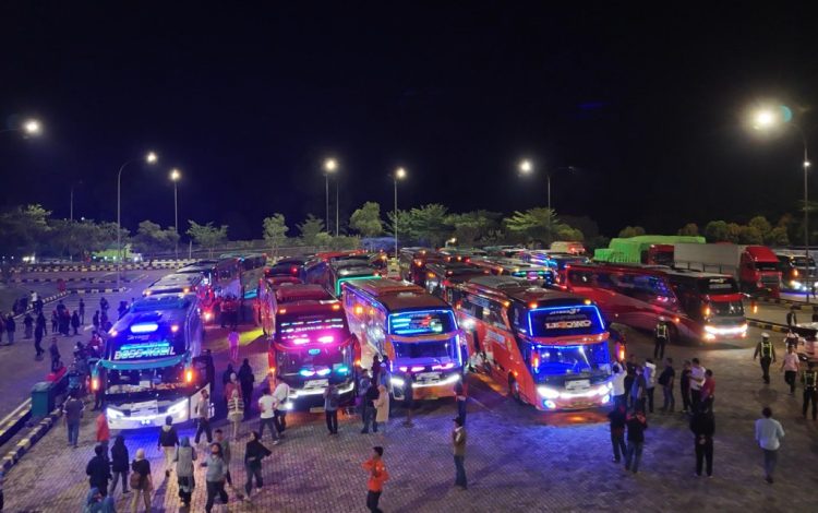 Pengawalan Berlapis Massa Buruh Lampung ke Monas, Polisi Pastikan Aman
