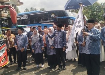Suasana Haru Iringi Pelepasan Jamaah Haji Tanggamus 2026