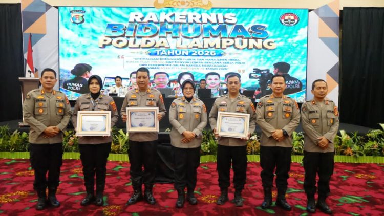 Kabid Humas Polda Lampung Apresiasi Jajaran Berprestasi, Ini Daftar Penerima Penghargaan 2026