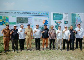 Rahmat Mirzani Djausal Dampingi Wamen Investasi Tinjau Calon Pabrik Bioetanol di Tegineneng