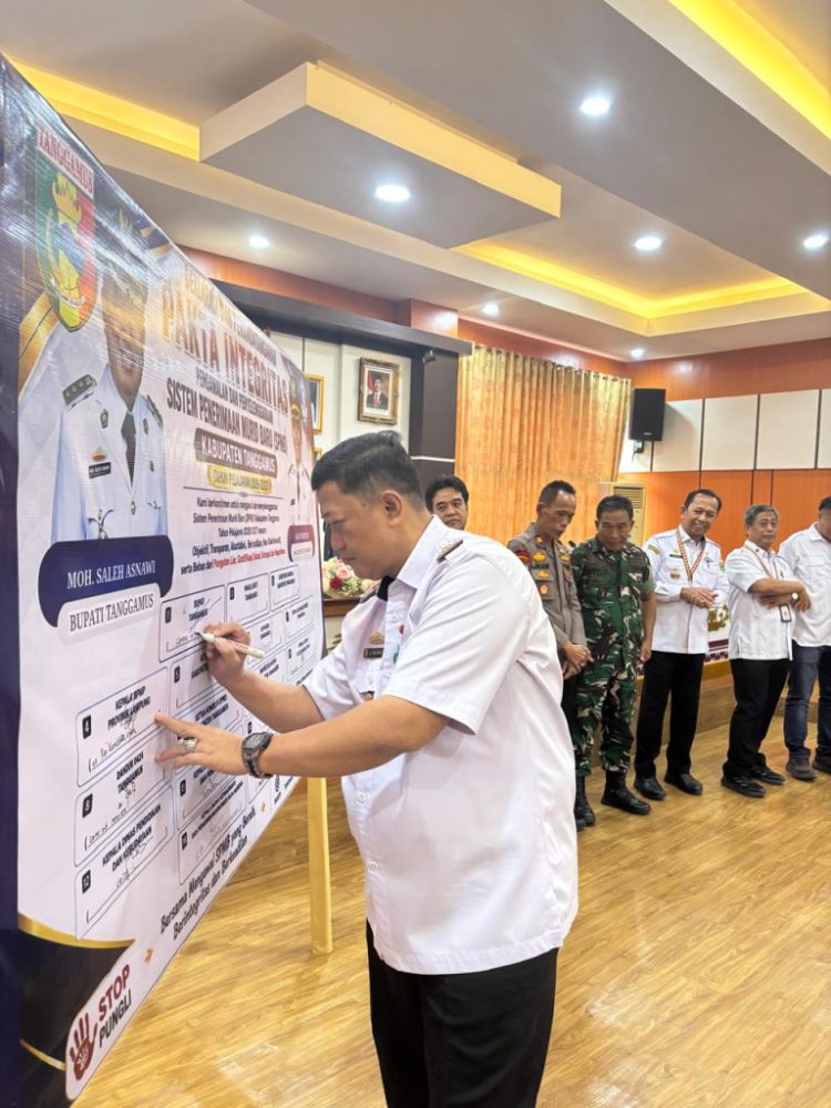 Bupati Tanggamus Kirim Pesan Keras: Jangan Ada Anak Gagal Sekolah Karena Ketidakadilan SPMB