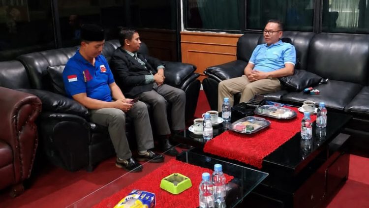 Ali Muktamar Hamas Sampaikan Aspirasi Masyarakat kepada Sekwan Lampung Selatan